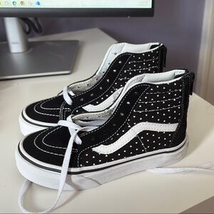 NWT Vans SK8-Hi Zip - Micro Hearts